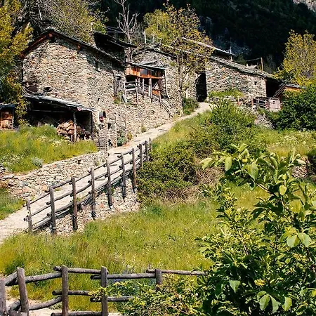 Bed & Breakfast L'or D'echallogne - D'hotes 4*