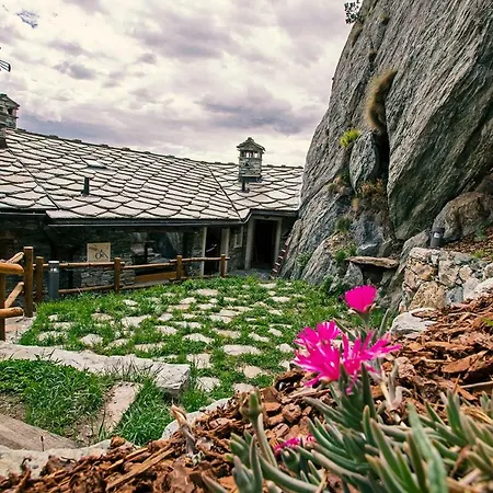 L'or D'echallogne - D'hotes Frühstückspension Arnad